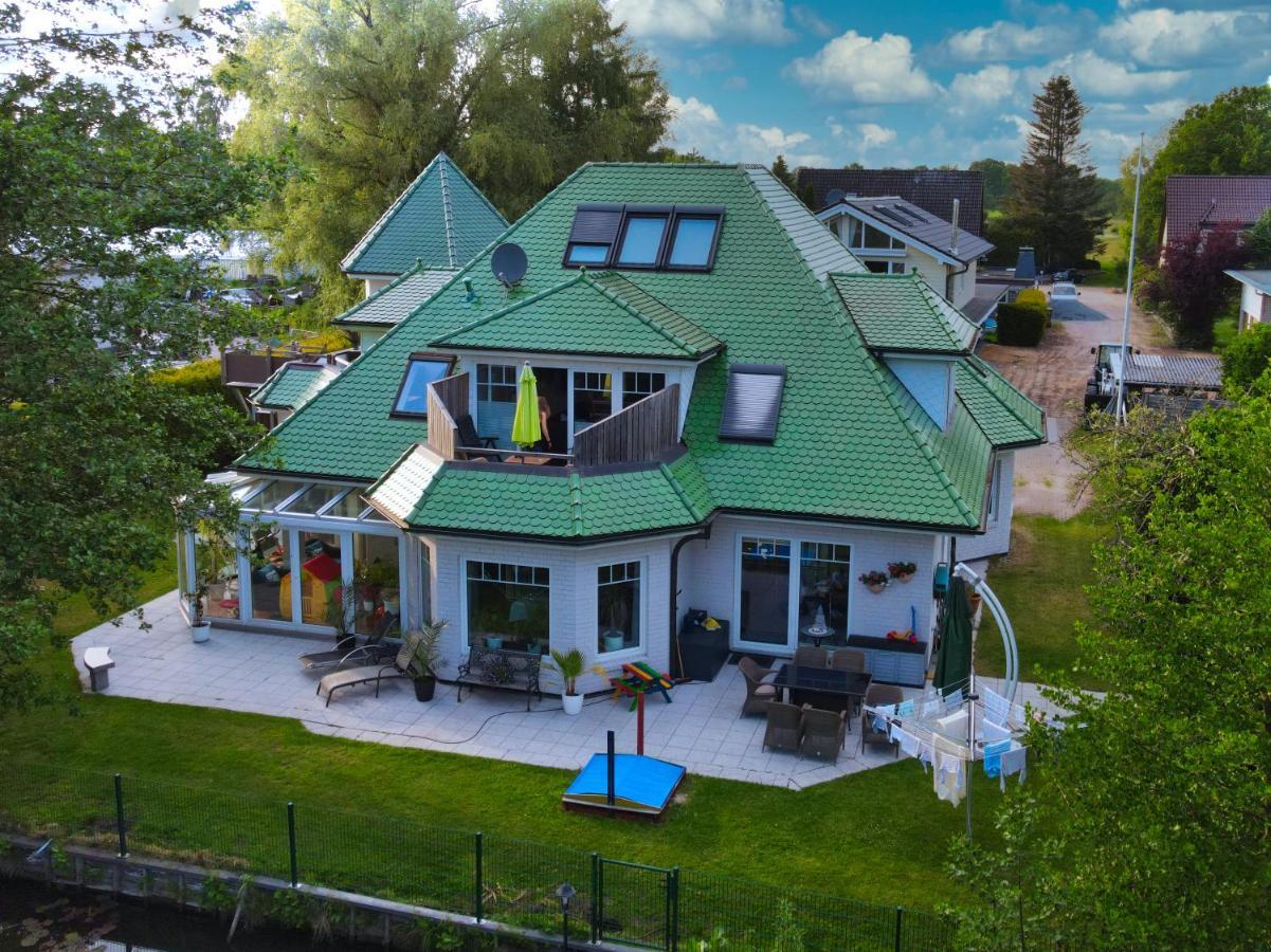 Moderne Maisonette-Wohnung Am Karpfenteich; Modern Apartment With View Of The Carp Pond 밤스테트 외부 사진