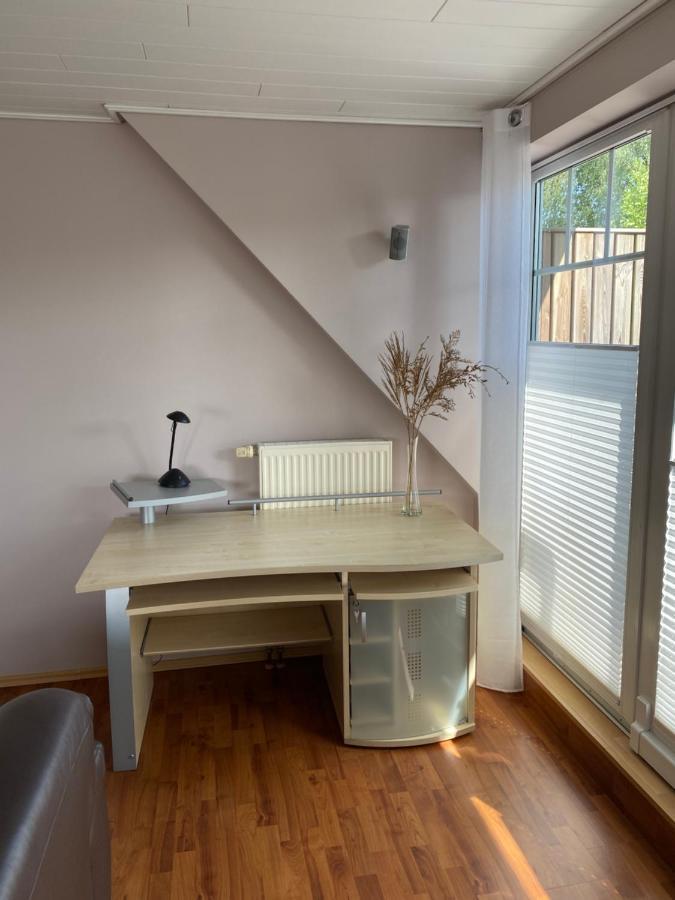 Moderne Maisonette-Wohnung Am Karpfenteich; Modern Apartment With View Of The Carp Pond 밤스테트 외부 사진