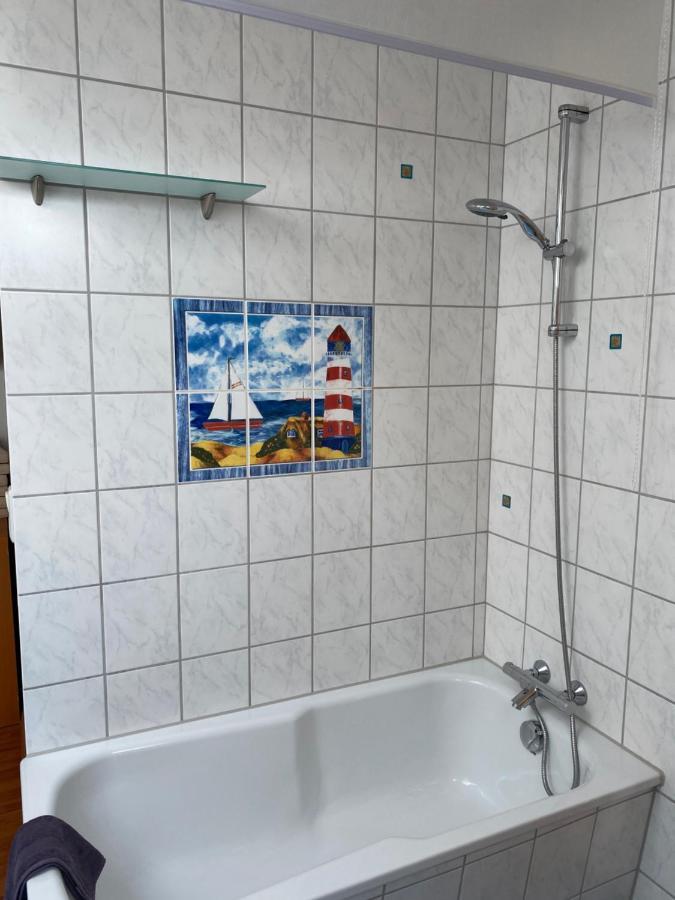 Moderne Maisonette-Wohnung Am Karpfenteich; Modern Apartment With View Of The Carp Pond 밤스테트 외부 사진