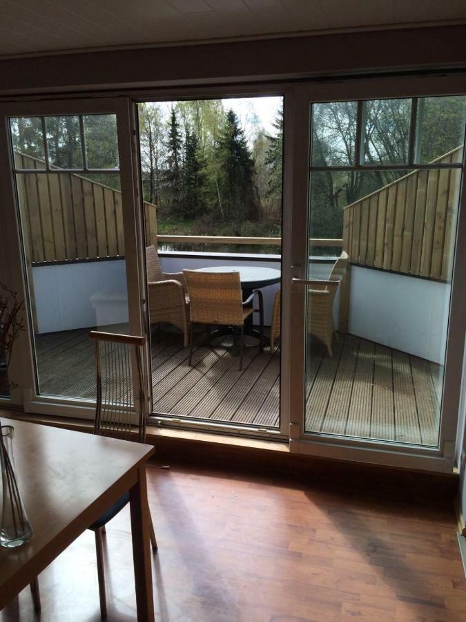 Moderne Maisonette-Wohnung Am Karpfenteich; Modern Apartment With View Of The Carp Pond 밤스테트 외부 사진