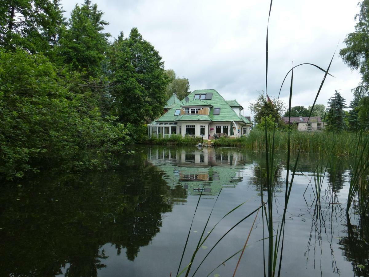 Moderne Maisonette-Wohnung Am Karpfenteich; Modern Apartment With View Of The Carp Pond 밤스테트 외부 사진