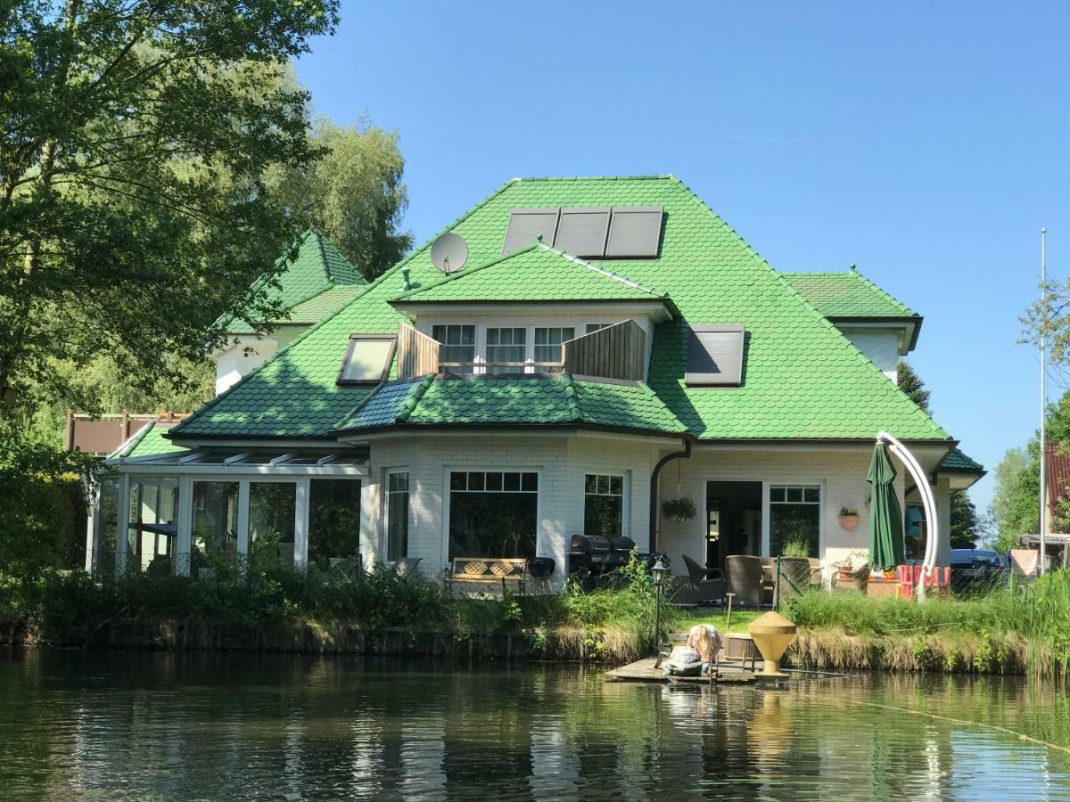 Moderne Maisonette-Wohnung Am Karpfenteich; Modern Apartment With View Of The Carp Pond 밤스테트 외부 사진